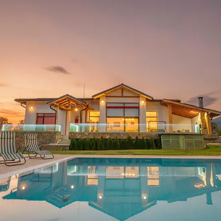 къщата на Mечтите / House Of The Dreams Villa *